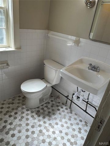 5257 Westminster Place, St Louis, MO 63108