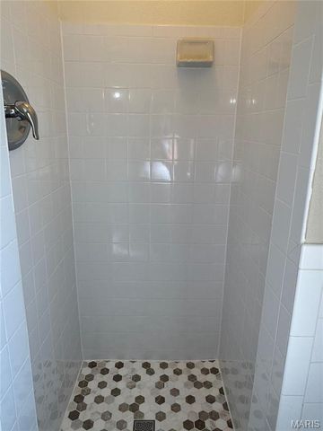 5257 Westminster Place, St Louis, MO 63108