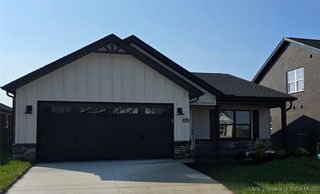 5102 Woodstone Circle, Jeffersonville, IN 47150