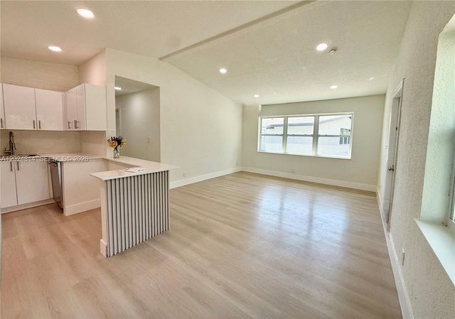 1632 NW 18th Ave, Fort Lauderdale, FL 33311