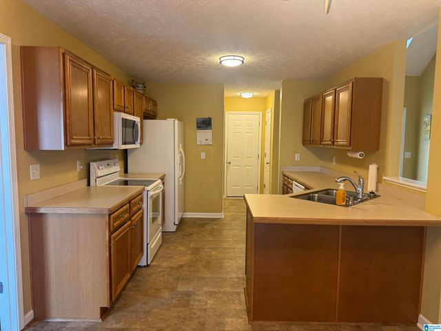 134 FALCON CREST, Anniston, AL 36207