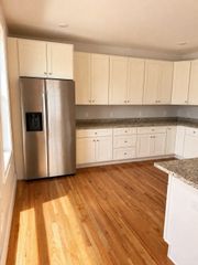 26 Alfred St 1, Medford, MA 02155