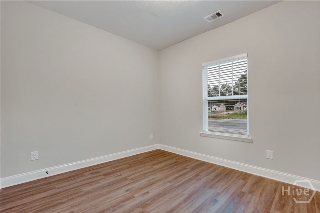 Image 23 of property listing at 8 Donny Circle A, Rincon, GA 31326