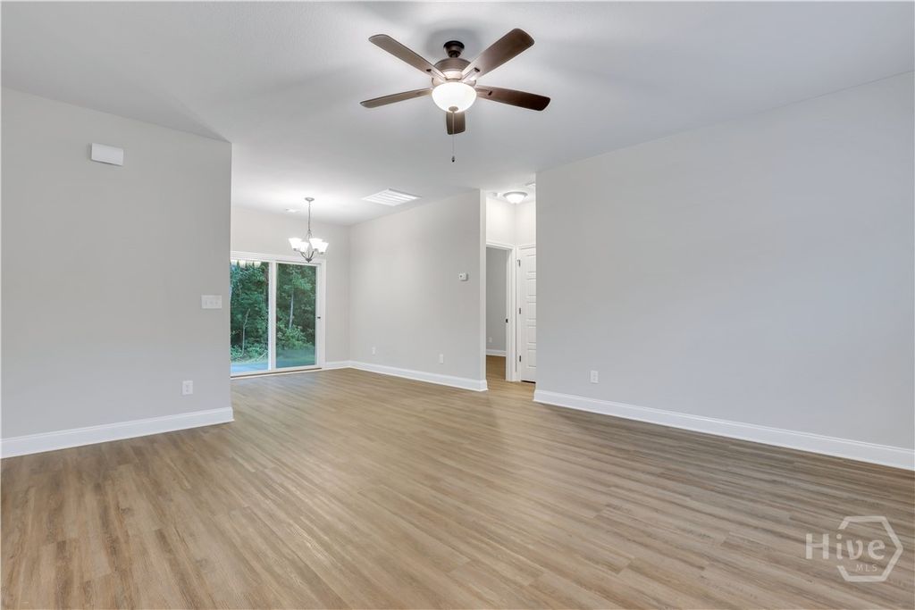 Image 3 of property listing at 8 Donny Circle A, Rincon, GA 31326