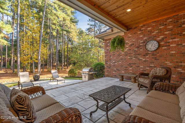 11 Whithorn Court, Pinehurst, NC 28374