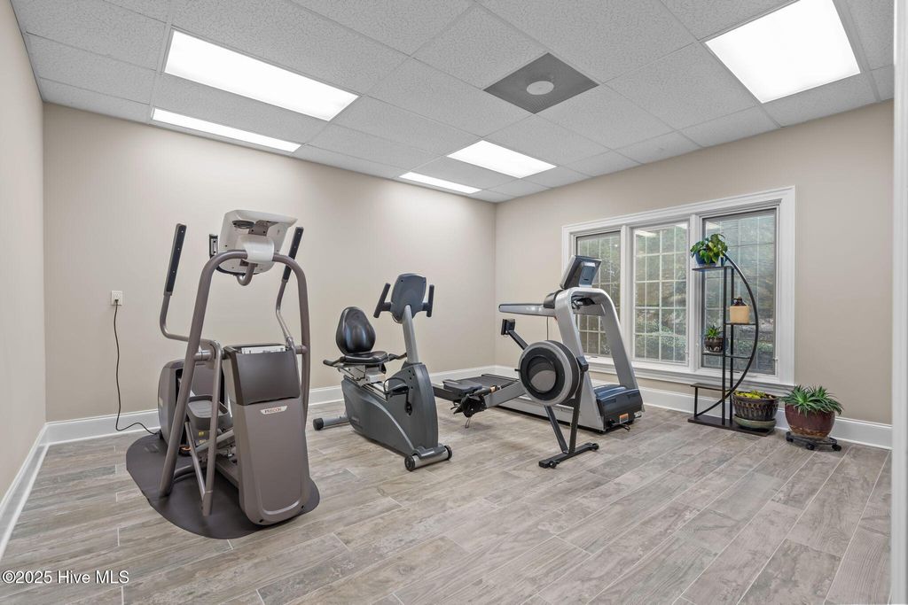 Image 27 of property listing at 11 Whithorn Court, Pinehurst, NC 28374