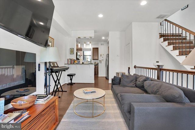 1614 15TH ST NW, Washington, DC 20009