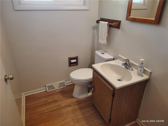 11917 W 91st Terrace, Lenexa, KS 66215