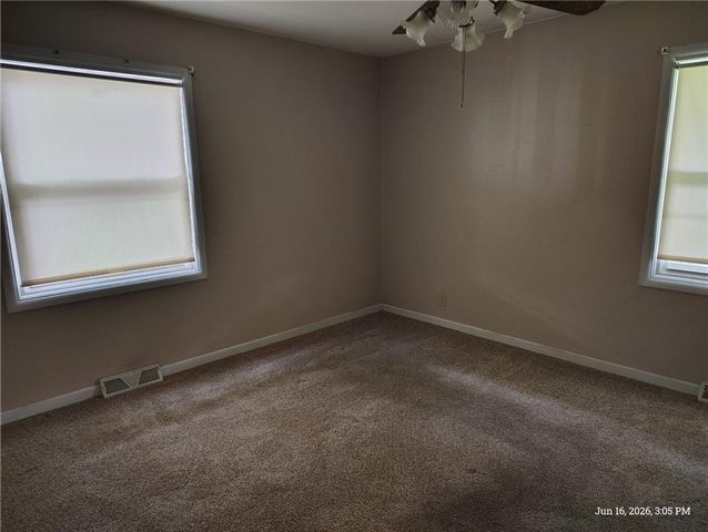 11917 W 91st Terrace, Lenexa, KS 66215
