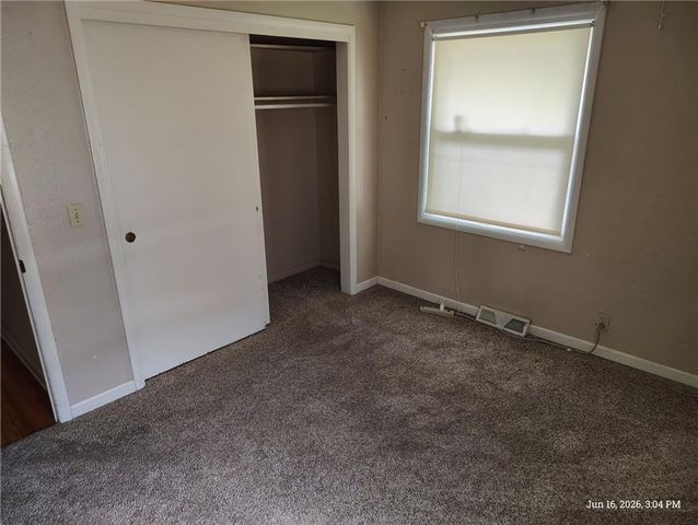 11917 W 91st Terrace, Lenexa, KS 66215