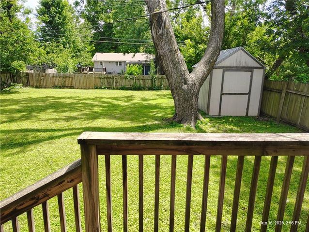 11917 W 91st Terrace, Lenexa, KS 66215