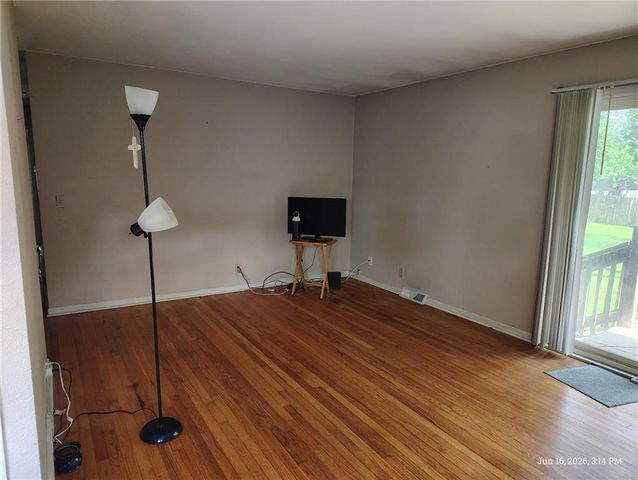 11917 W 91st Terrace, Lenexa, KS 66215