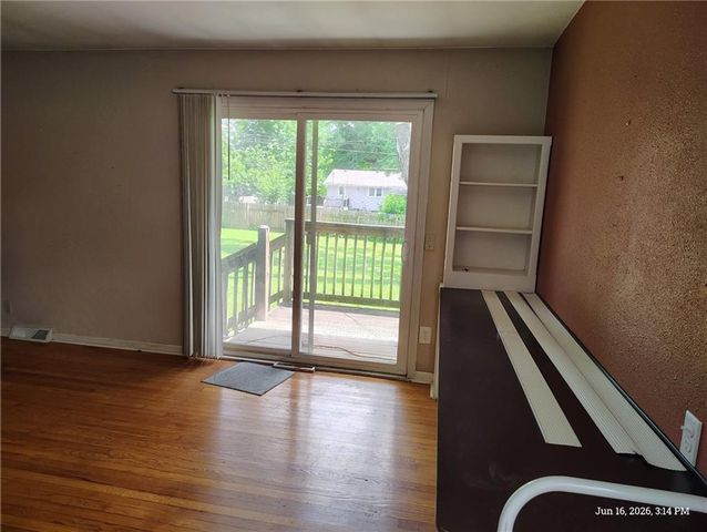 11917 W 91st Terrace, Lenexa, KS 66215