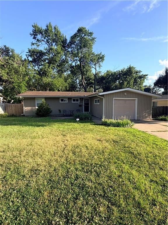11917 W 91st Terrace, Lenexa, KS 66215