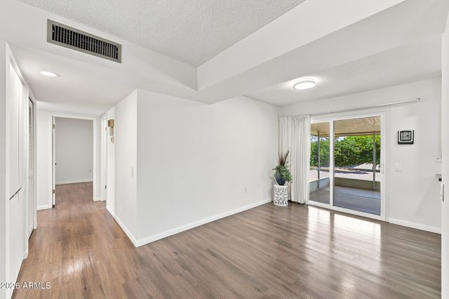9443 W NEWPORT Drive, Sun City, AZ 85351