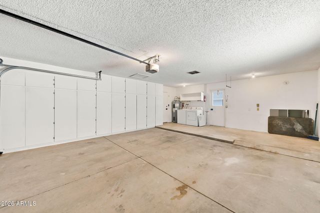 9443 W NEWPORT Drive, Sun City, AZ 85351