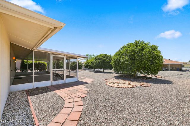 9443 W NEWPORT Drive, Sun City, AZ 85351