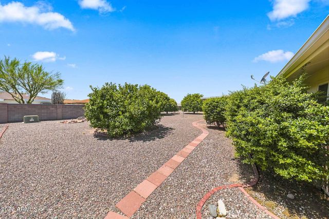 9443 W NEWPORT Drive, Sun City, AZ 85351