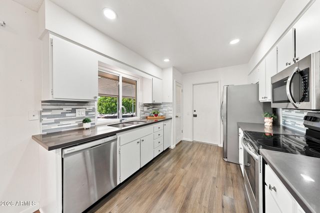 9443 W NEWPORT Drive, Sun City, AZ 85351