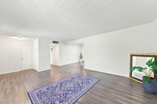 9443 W NEWPORT Drive, Sun City, AZ 85351