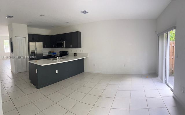 2672 SE 19th Street, Homestead, FL 33035