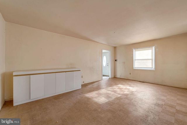 44 ROCKLAND DR, Willingboro, NJ 08046