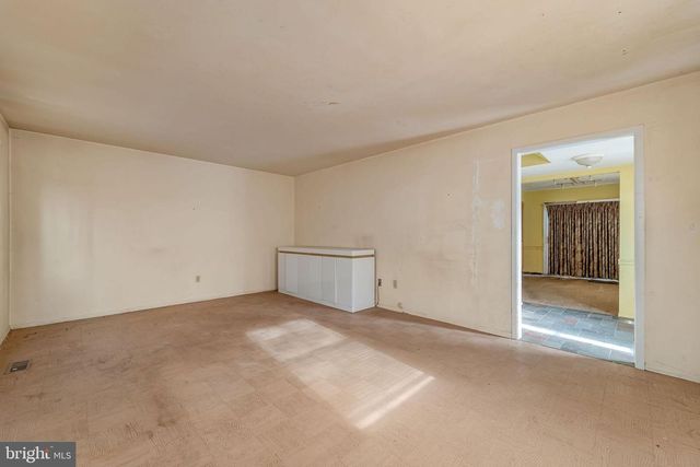 44 ROCKLAND DR, Willingboro, NJ 08046