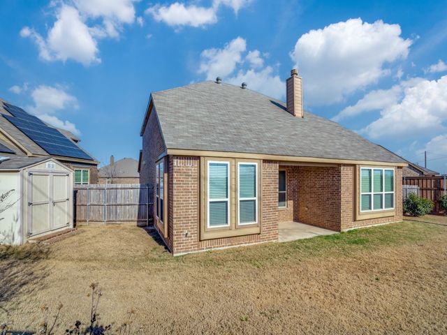 101 Forest Lane, Justin, TX 76247