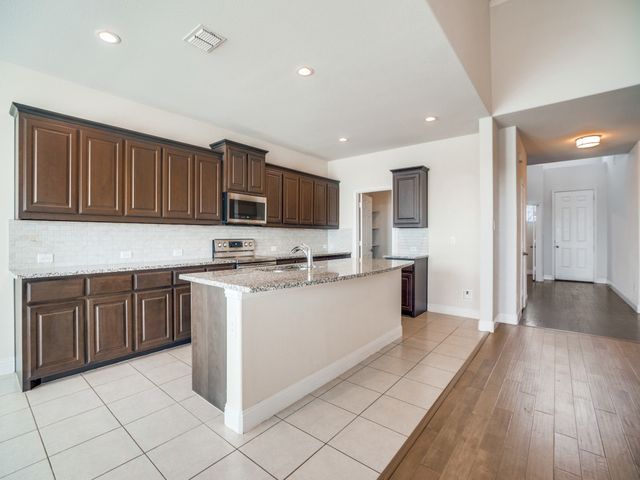 101 Forest Lane, Justin, TX 76247