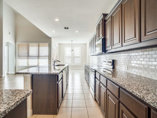 101 Forest Lane, Justin, TX 76247