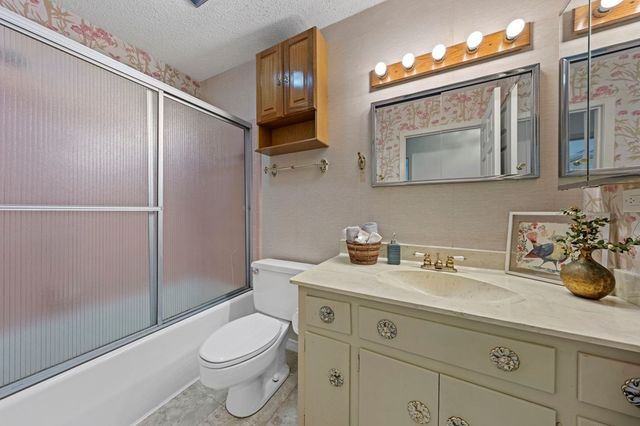 613 Harper Rd, Kerrville, TX 78028