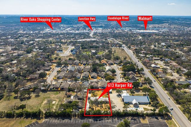 613 Harper Rd, Kerrville, TX 78028