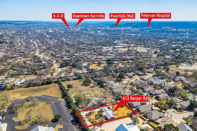 613 Harper Rd, Kerrville, TX 78028