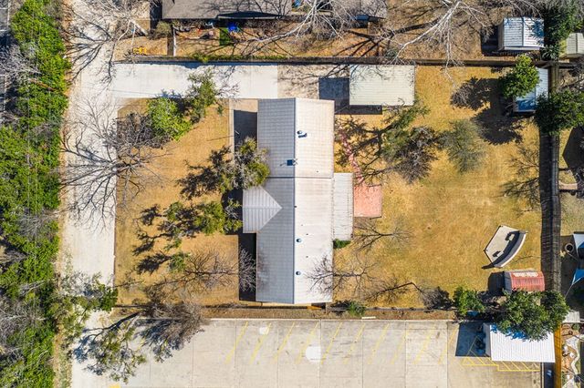 613 Harper Rd, Kerrville, TX 78028