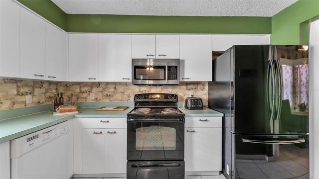 2151 SILVER RE DRIVE, Lakeland, FL 33810