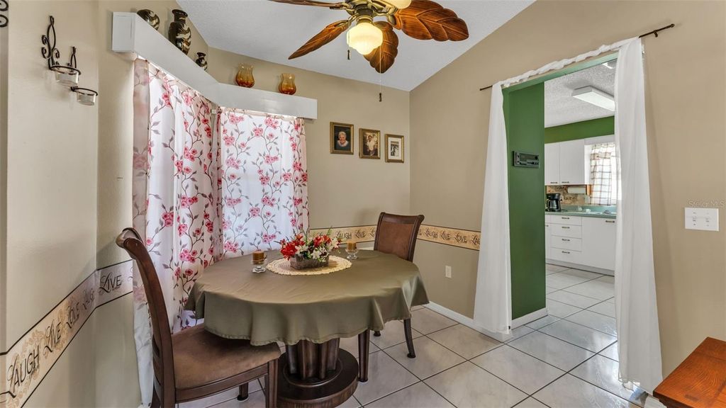 Image 19 of property listing at 2151 SILVER RE DRIVE, Lakeland, FL 33810