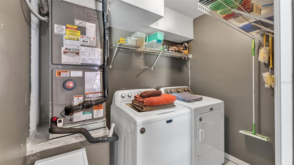 Image 25 of property listing at 2151 SILVER RE DRIVE, Lakeland, FL 33810