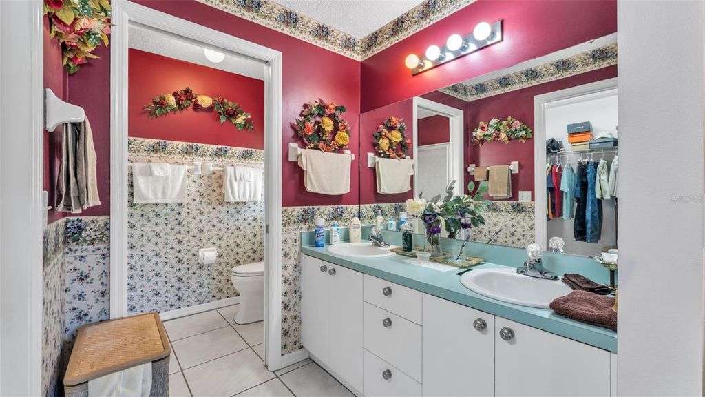 Image 29 of property listing at 2151 SILVER RE DRIVE, Lakeland, FL 33810