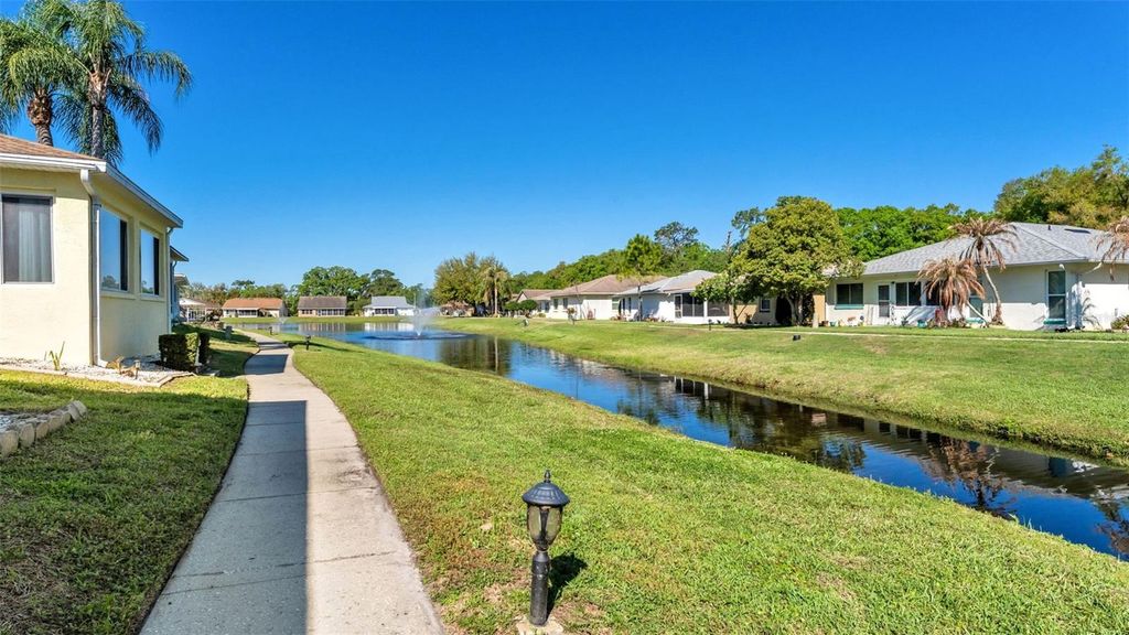 Image 44 of property listing at 2151 SILVER RE DRIVE, Lakeland, FL 33810