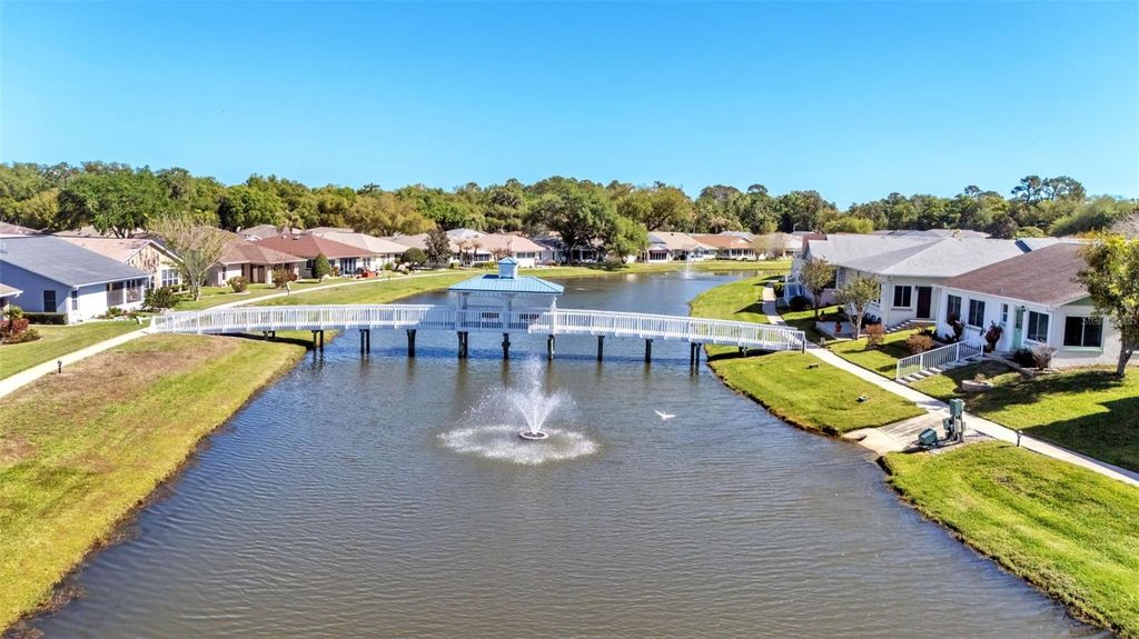 Image 46 of property listing at 2151 SILVER RE DRIVE, Lakeland, FL 33810