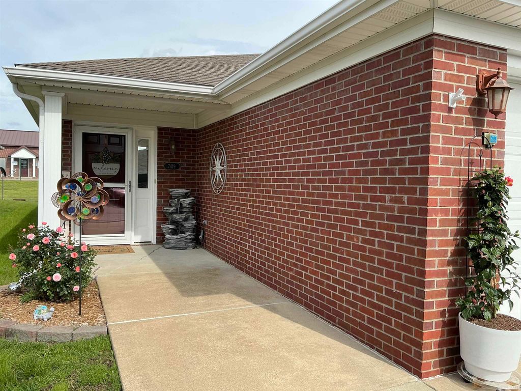 7419 Megan Brooke Lane, Evansville, IN 47725