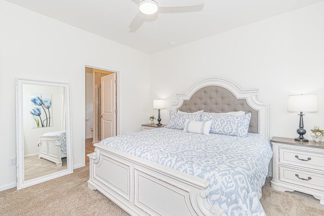 958 Oak Hollow St., Longs, SC 29568