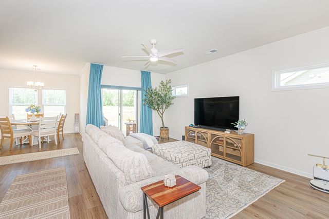 958 Oak Hollow St., Longs, SC 29568