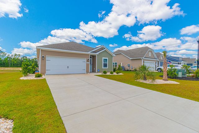 958 Oak Hollow St., Longs, SC 29568