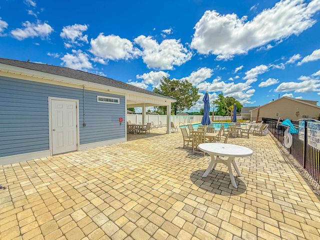 958 Oak Hollow St., Longs, SC 29568