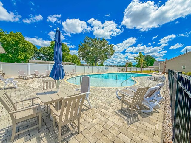 958 Oak Hollow St., Longs, SC 29568