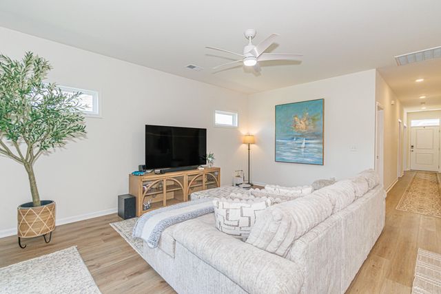 958 Oak Hollow St., Longs, SC 29568