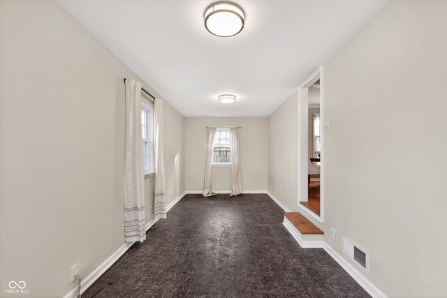 5655 Rosslyn Avenue, Indianapolis, IN 46220