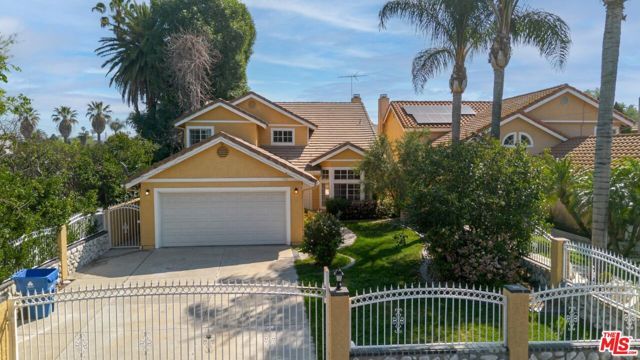 7306 Newcastle Avenue, Reseda (los Angeles), CA 91335