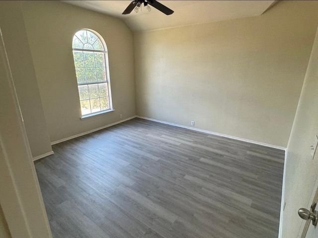 4533 Indian Rock Drive, Fort Worth, TX 76244